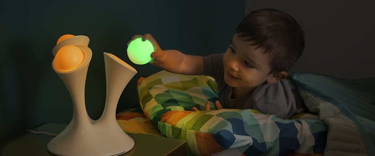 Lamp With Portable Glow Balls
