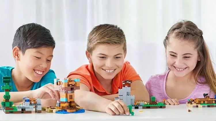 LEGO Minecraft Crafting Box 2.0